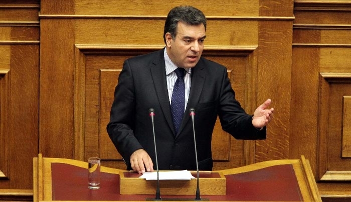 ΜΑΝΟΣ ΚΟΝΣΟΛΑΣ: «Δεν πρέπει να υπάρχουν εργαζόμενοι δύο ταχυτήτων. Η Πολιτεία πρέπει να αντιμετωπίσει τις ανισότητες εις βάρος των αναπληρωτών εκπαιδευτικών»