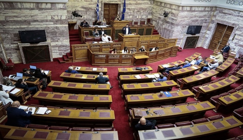 Νόμος του κράτους 13η σύνταξη, 120 δόσεις και μείωση ΦΠΑ