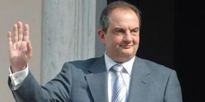 Το θρίλερ με Καραμανλή και ο "Πέτρου"