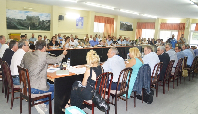 Εντάσεις στη συνεδρίαση του Δημοτικού Συμβουλίου στην Αντιμάχεια