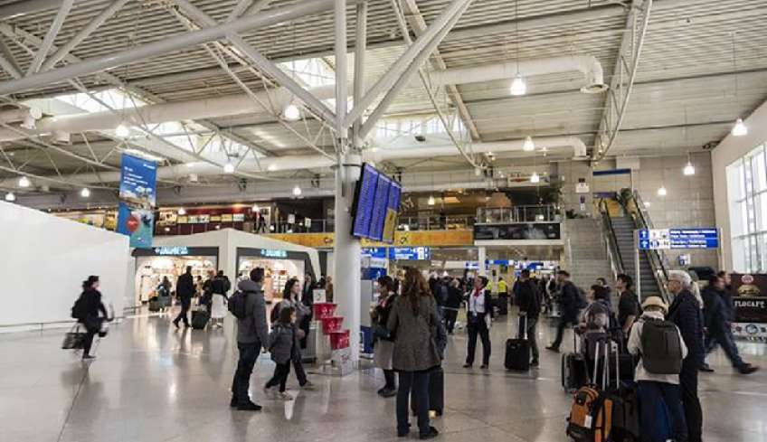 Πτήσεις: Καθυστερήσεις με το καλημέρα της τουριστικής περιόδου