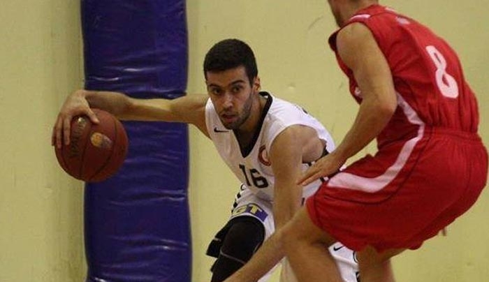 Το buzzer beater του Σκούφη (βίντεο)