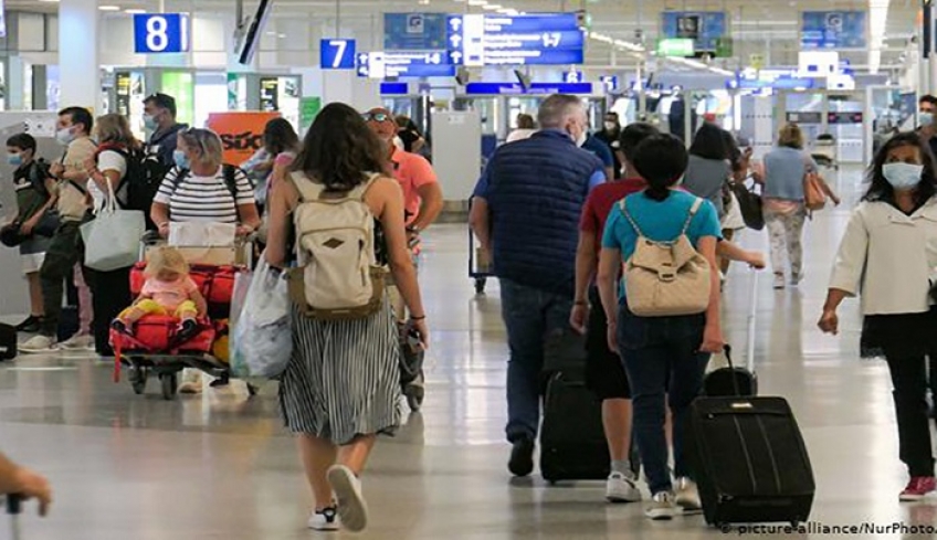 Διπλωματικό θρίλερ με 17 Ουκρανούς τουρίστες στα κρατητήρια του «Ελευθέριος Βενιζέλος»