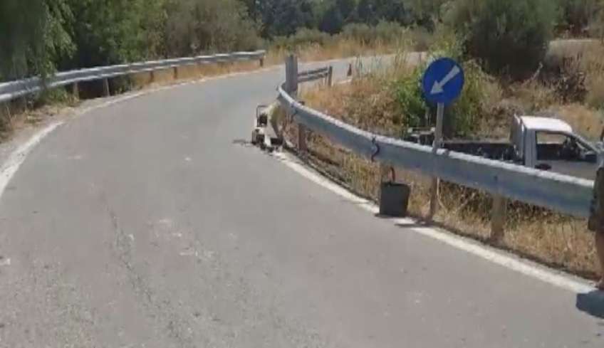 Στην τοποθέτηση μπαρών ασφαλείας προχωρούν οι Τεχνικές Υπηρεσίες σε συνεργασία με το εργοτάξιο Δ.Κω