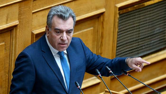 «Ο Μάνος Κόνσολας ορίστηκε εισηγητής στην ΠΝΠ για την επιβολή πλαφόν στο περιθώριο κέρδους στα καύσιμα και σε 63 βασικά είδη διατροφής για να μην υπάρχουν ανεξέλεγκτες αυξήσεις»