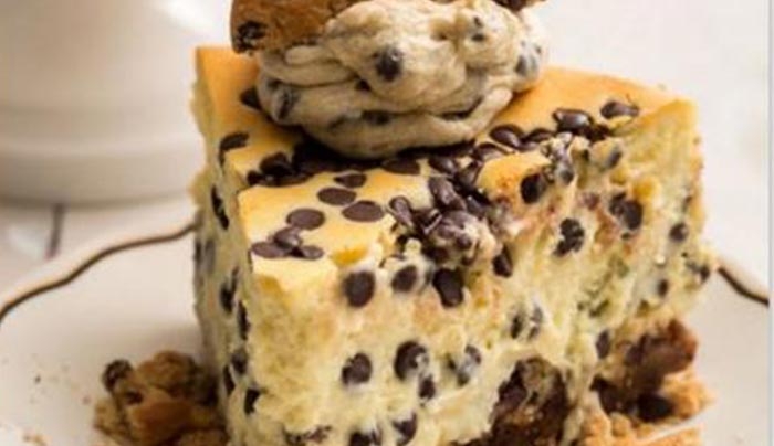 Cheesecake με ζύμη από μπισκότο με κομμάτια σοκολάτας