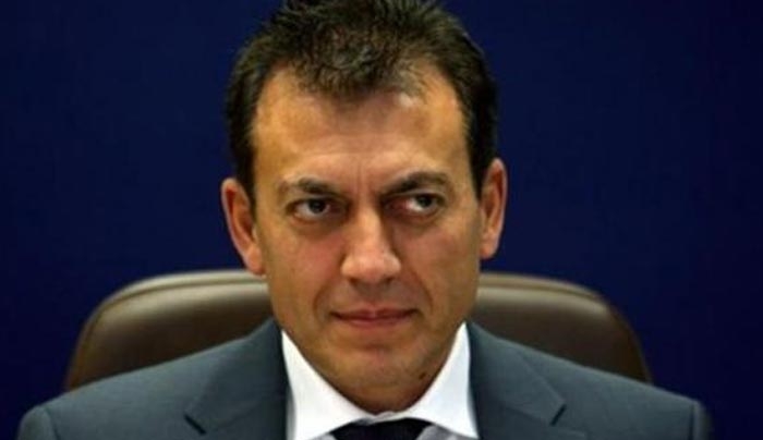 Ο Βρούτσης καταγγέλλει νόμο του ΣΥΡΙΖΑ για τους μετανάστες