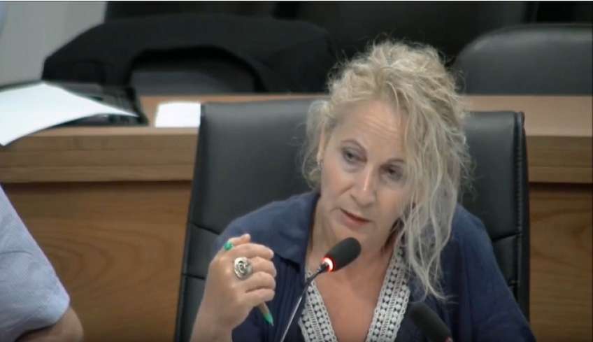 Ιωάννα Ρούφα: Ζούμε τον σουρεαλισμό της… Επιδαύρου!