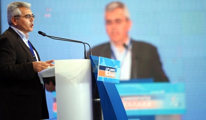 Παραιτήθηκε ο Μάξιμος Χαρακόπουλος!