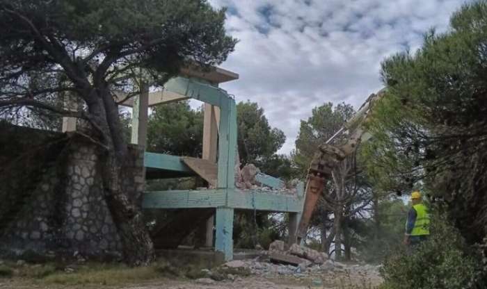 Ποια αυθαίρετα κατεδαφίζονται και ποια παίρνουν σειρά - Νομοσχέδιο αλλάζει τα πάντα