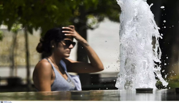 Καιρός… για «καύσωνα» – Θερμή «εισβολή» με 40άρια, σκόνη και ελπίδες για τον κορονοϊό