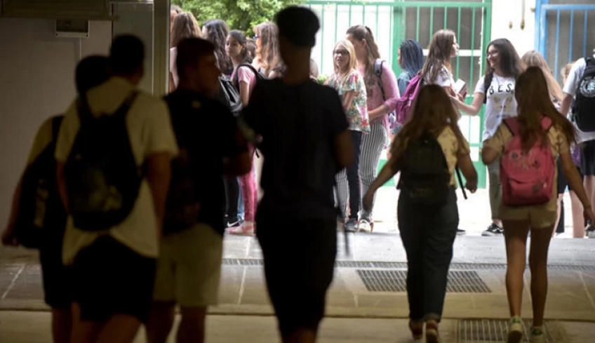Αποκάλυψη: Ανήλικοι διακινούσαν ναρκωτικά σε γυμνάσια και λύκεια
