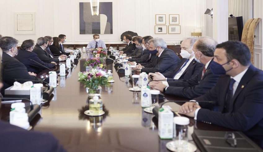 Ο Αντ. Γιαννικουρής στη συνάντηση Μητσοτάκη με την ηγεσία της ΑΧΕΠΑ, στο Μέγαρο Μαξίμου