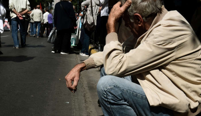 Ποιοι προλαβαίνουν να «κλειδώσουν» τώρα σύνταξη από τα 58