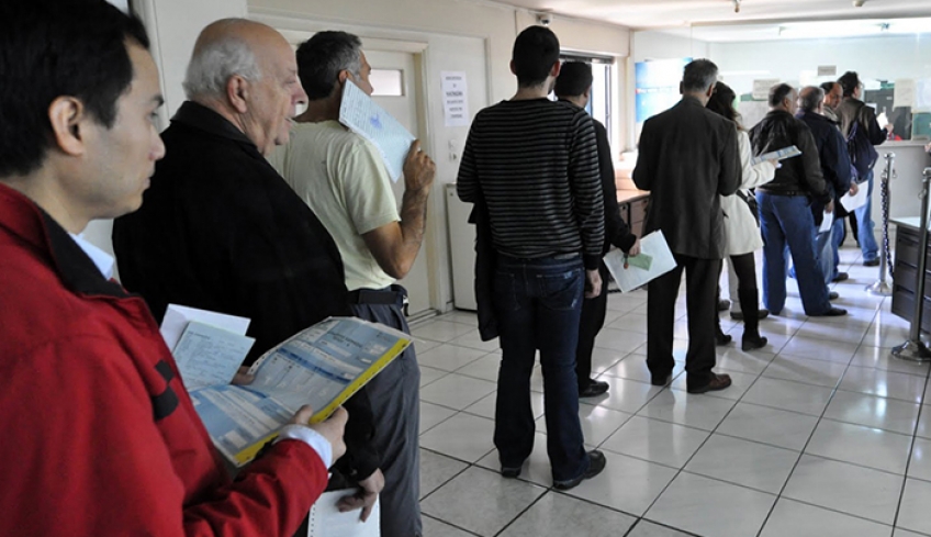 Έρχεται η “Black Friday” με 2 δισ. για ΕΝΦΙΑ και εισόδημα – Τα τέλη κυκλοφορίας που θα πληρώσουμε