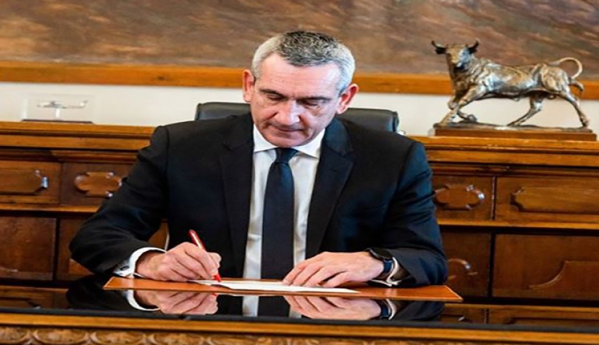 Την αεροπορική σύνδεση Ρόδου – Σύρου ζητά ο Περιφερειάρχης Γ. Χατζημάρκος, από τον Υπ. Υποδομών &amp; Μεταφορών